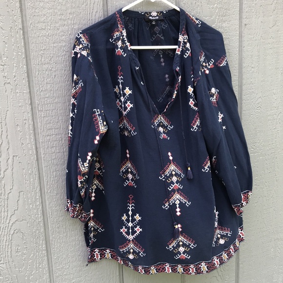 Madewell Tops - Madewell Navy Embroidered Women's Top size medium boho